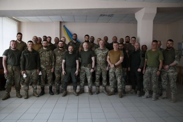 Syrskyi visits positions of Armed Forces of Ukraine in Bakhmut direction
