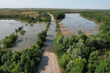 La destruction de la centrale hydroélectrique de Kakhovka est une tentative de dévaster le sud de l'Ukraine avec un "tsunami d'eau douce"