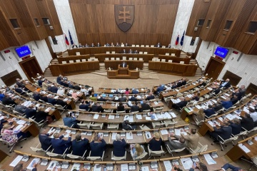 Parlamento de Eslovaquia reconoce el Holodomor como genocidio del pueblo ucraniano