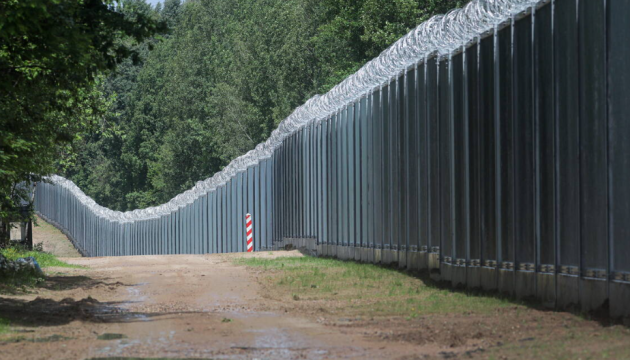 Польща завершила будівництво електронного загородження на кордоні з Білоруссю