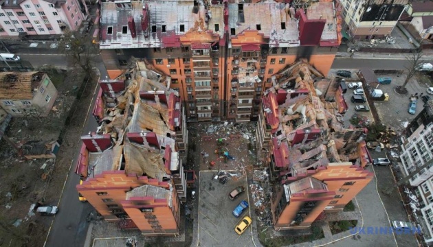 В Ірпені за сприяння міжнародних організацій демонтують будинки, зруйновані росіянами