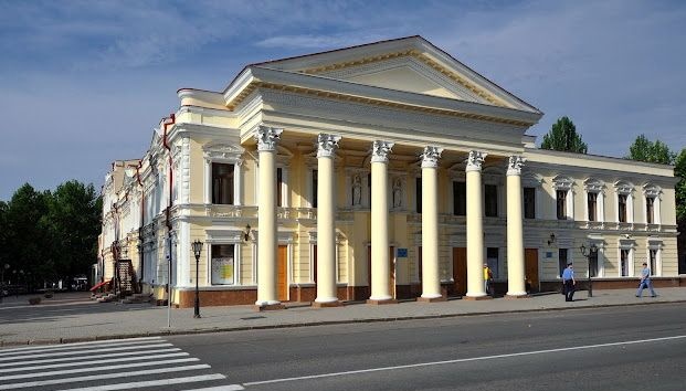 Миколаївський академічний художній драмтеатр за рік війни підготував 11 прем’єр