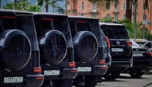 «Кортежу кадирівців» в Грузії виписали 40 штрафів за порушення правил дорожнього руху – ЗМІ