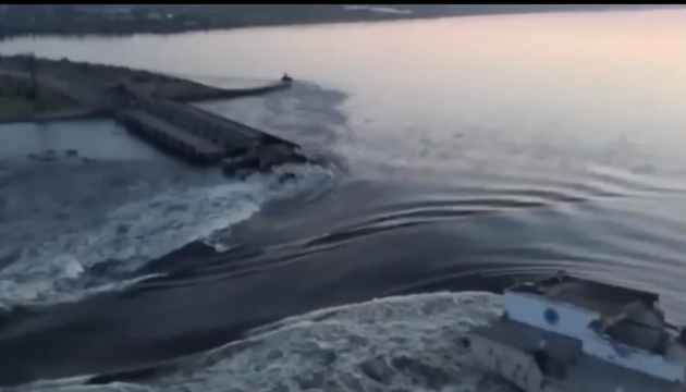  Sprengung des Kachowka-Staudamms durch Russen 