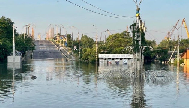 Sprengung des Kachowka-Damms: Wasserstand in Cherson um 5,2 Meter gestiegen 