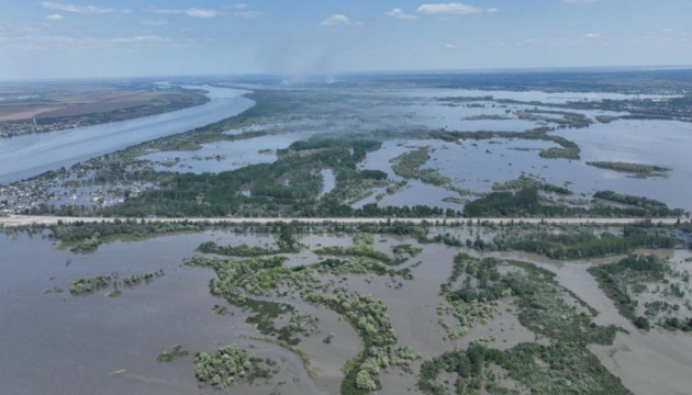 В Олешківській громаді вода відступає, для вивезених людей росіяни влаштовують фільтрацію