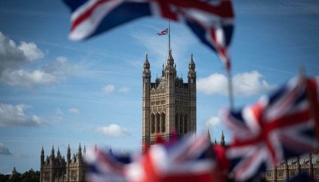 Британія обмежила російським дипломатам пересування країною 