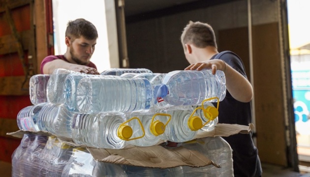 Полтавщина передала 100 тонн питної води для жителів Херсонщини
