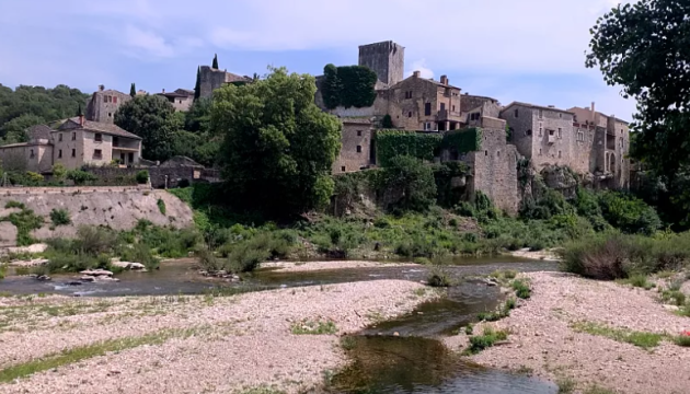 На півдні Франції через посуху обмежили використання води