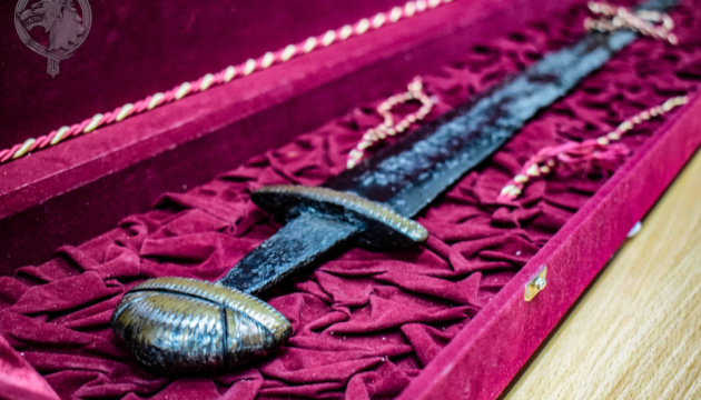 У заповіднику «Софія Київська» покажуть меч чaсів князя Святoслaвa
