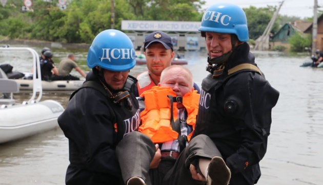 Як отримати психологічну допомогу постраждалим від підриву Каховської ГЕС - роз'яснення