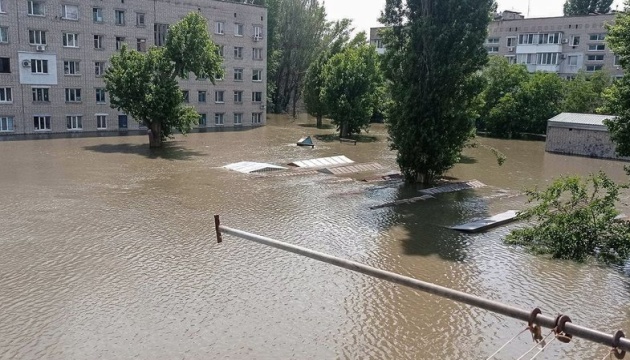 Situation in flooded Oleshky critical: Russians closed the city, there is no electricity or gas