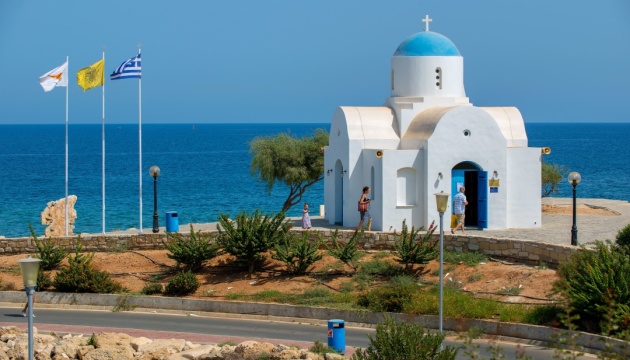 Відпочинок на Кіпрі: майже без росіян і не дорого