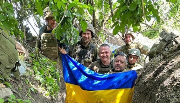 Fuerzas Armadas de Ucrania liberan la aldea de Novodárivka