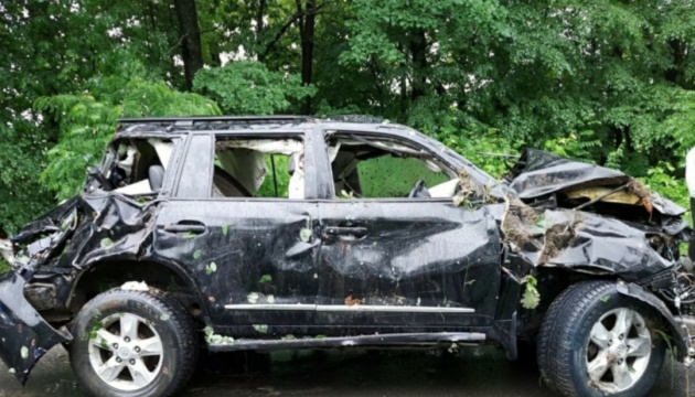 На Буковині п’яний водій не справився з кермуванням: загинув підліток, ще семеро постраждали