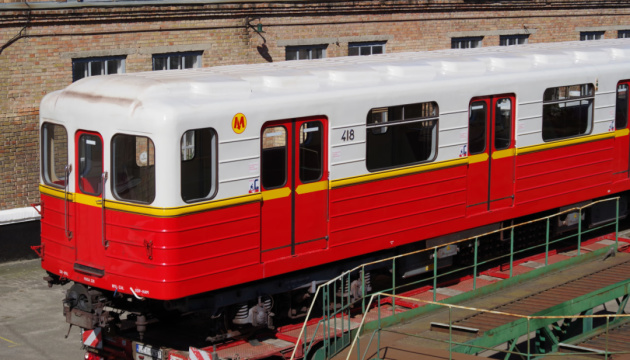 Київський метрополітен отримав другу партію варшавських вагонів