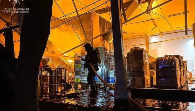 Ракетний удар по Одесі: троє загиблих, під завалами ще можуть бути люди