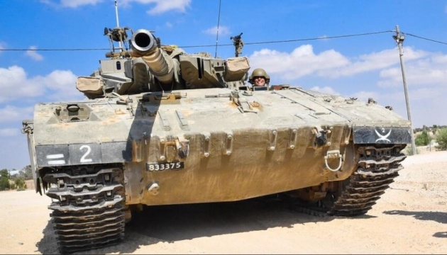 Ізраїль веде переговори щодо продажу сотень своїх танків до європейської країни