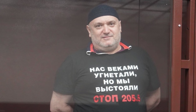 Росія засудила кримського активіста Османова до 20 років ув'язнення