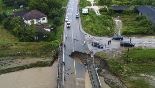 Сербія та Боснія потерпають від злив, у багатьох районах оголосили надзвичайну ситуацію