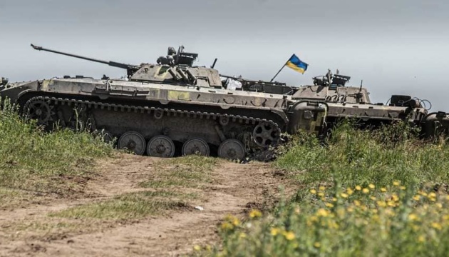 Сили оборони не дають агресору просуватись на Донеччині та Луганщині – Маляр