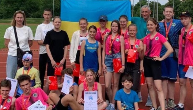 Юні легкоатлети Києва здобули 11 медалей на змаганнях у Німеччині