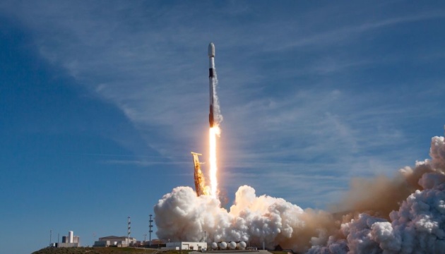 SpaceX запустила новий супутник для Індонезії