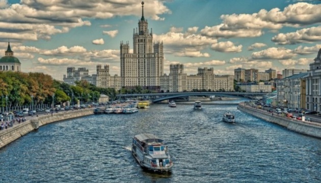 У Москві перекрили рух річкового транспорту