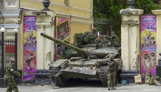 Відновлення за лондонськими лекалами, заколот у Росії та несподіваний Лукашенко