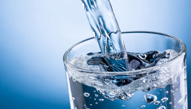 Як держава і бізнес забезпечують потребу питної води постраждалим від підриву Каховської ГЕС