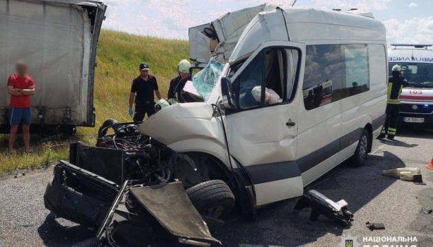 Смертельна ДТП на Черкащині: поліція затримала водія мікроавтобуса