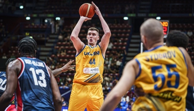 Центровий збірної України з баскетболу зіграє за «Нікс» у Літній лізі НБА