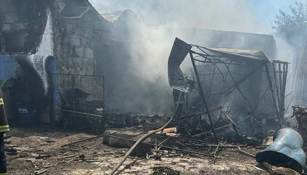 Rusos bombardean barrios residenciales de Jersón, hay heridos