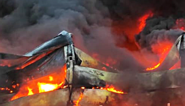 Fuerzas Armadas de Ucrania confirman la destruccion de una sede y un almacen de los rusos cerca de Berdiansk
