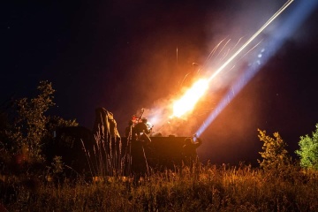Air Force commander shows Ukraine’s air defense units shooting down Russian missiles