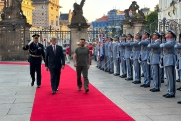 Zełenski spotkał się z prezydentem Czech