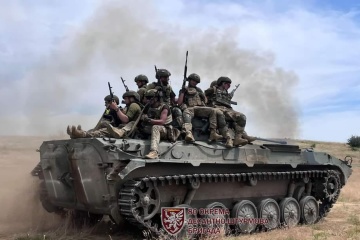 Continúa la ofensiva de las FFAA de Ucrania en la dirección de Bajmut; el enemigo trata de romper la defensa