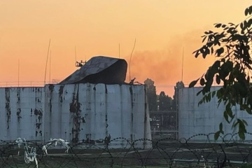 ロシア軍、ウクライナ南部オデーサ州の港湾施設を無人機で攻撃　穀物庫を破壊