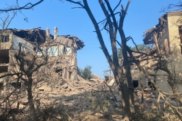 Am Morgen bombardierten Russen massiv Wohnviertel von Awdijiwka