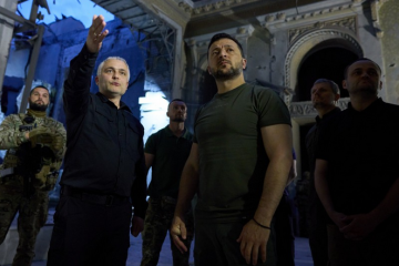 Zelensky visits Transfiguration Cathedral in Odesa destroyed by Russian missile