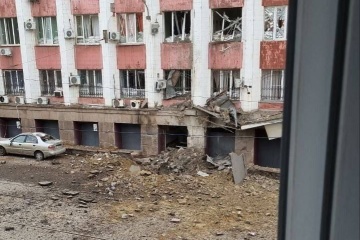 Angriff auf Donezk: „Innenministerium der Volksrepublik Donezk“ getroffen