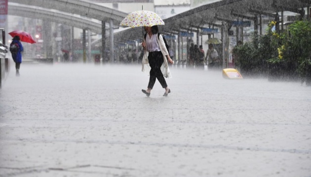 Захід Японії накрили потужні зливи: підтоплені десятки будинків