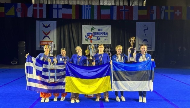 У перший день Євро українські черлідерки виграли чотири «золота»