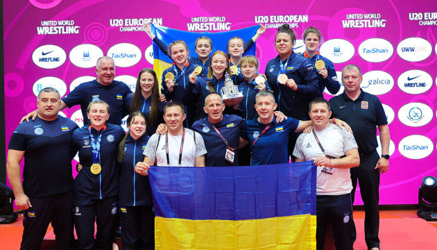 Збірна України очолила медальний залік молодіжного чемпіонату Європи з боротьби