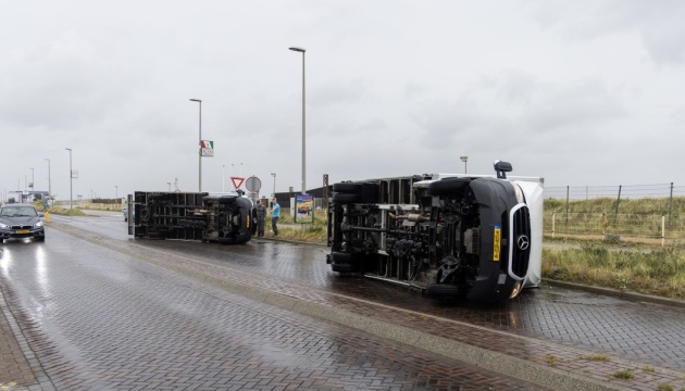 У Нідерландах через шторм загинула людина, ще двоє травмовані