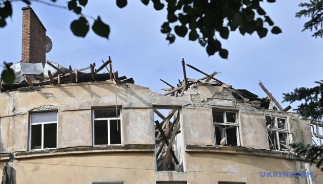 Влада Львова виділила 100 мільйонів на ліквідацію наслідків ракетного обстрілу