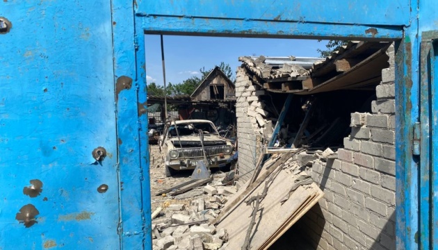 Enemigo golpeó casa en Kherson, tres personas resultaron heridas