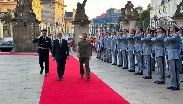 President Zelensky begins visit to Czech Republic