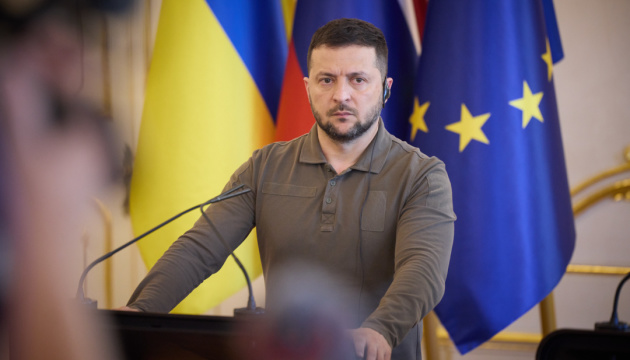Ukraine interested in purchase of demining equipment from Slovakia - Zelensky