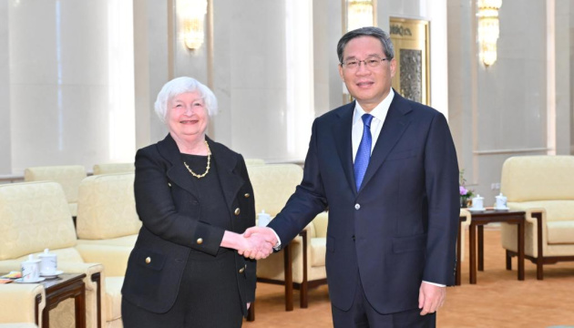 Прем’єр Китаю на зустрічі з міністром фінансів США закликав «працювати разом»